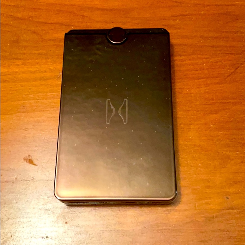 Hourglass Oxygen No. 4 Mineral Foundation